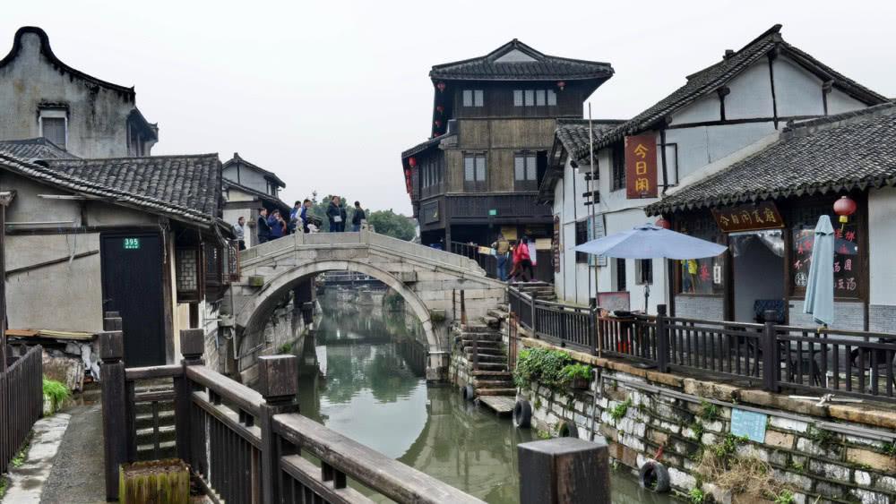 《梦华录》中陈廉的真实身份可能是什么？游戏画面